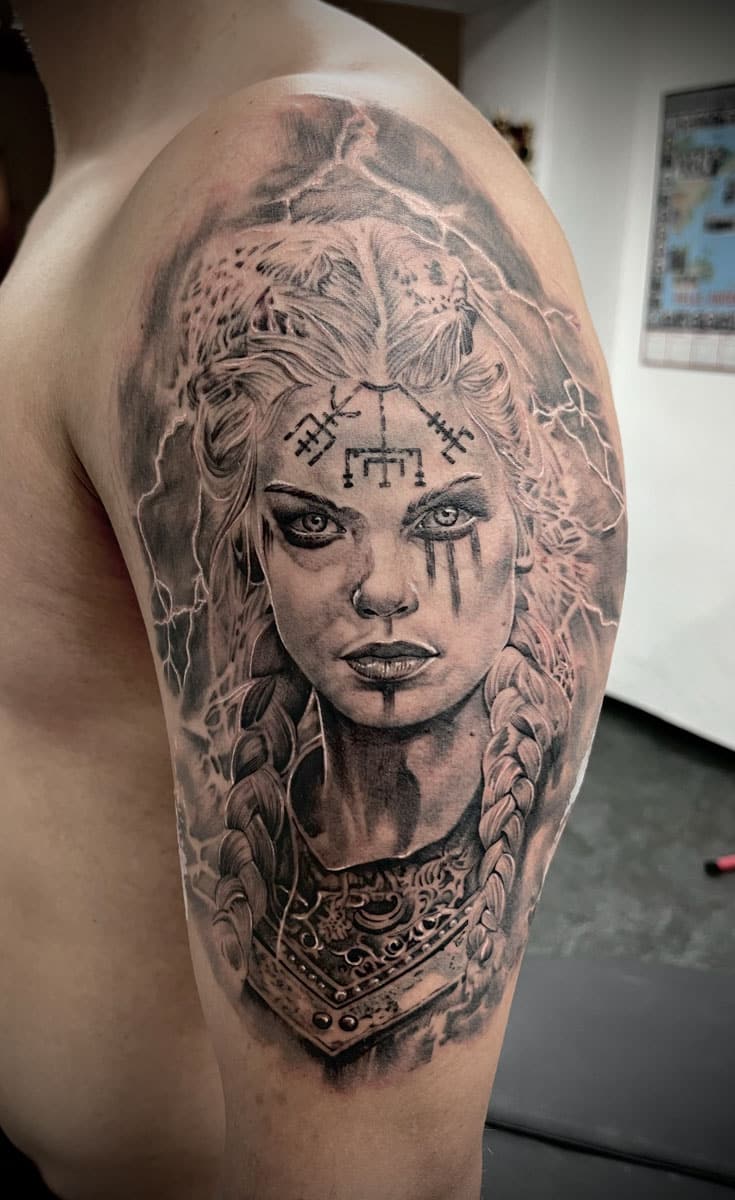 Tattoostudio Good Vibes Ink by Pablo Komar